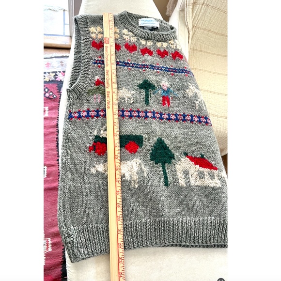 Vintage Wool Sweater Vest with Farm Graphics by Woodward & Lothrop - S - Picture 8 of 8